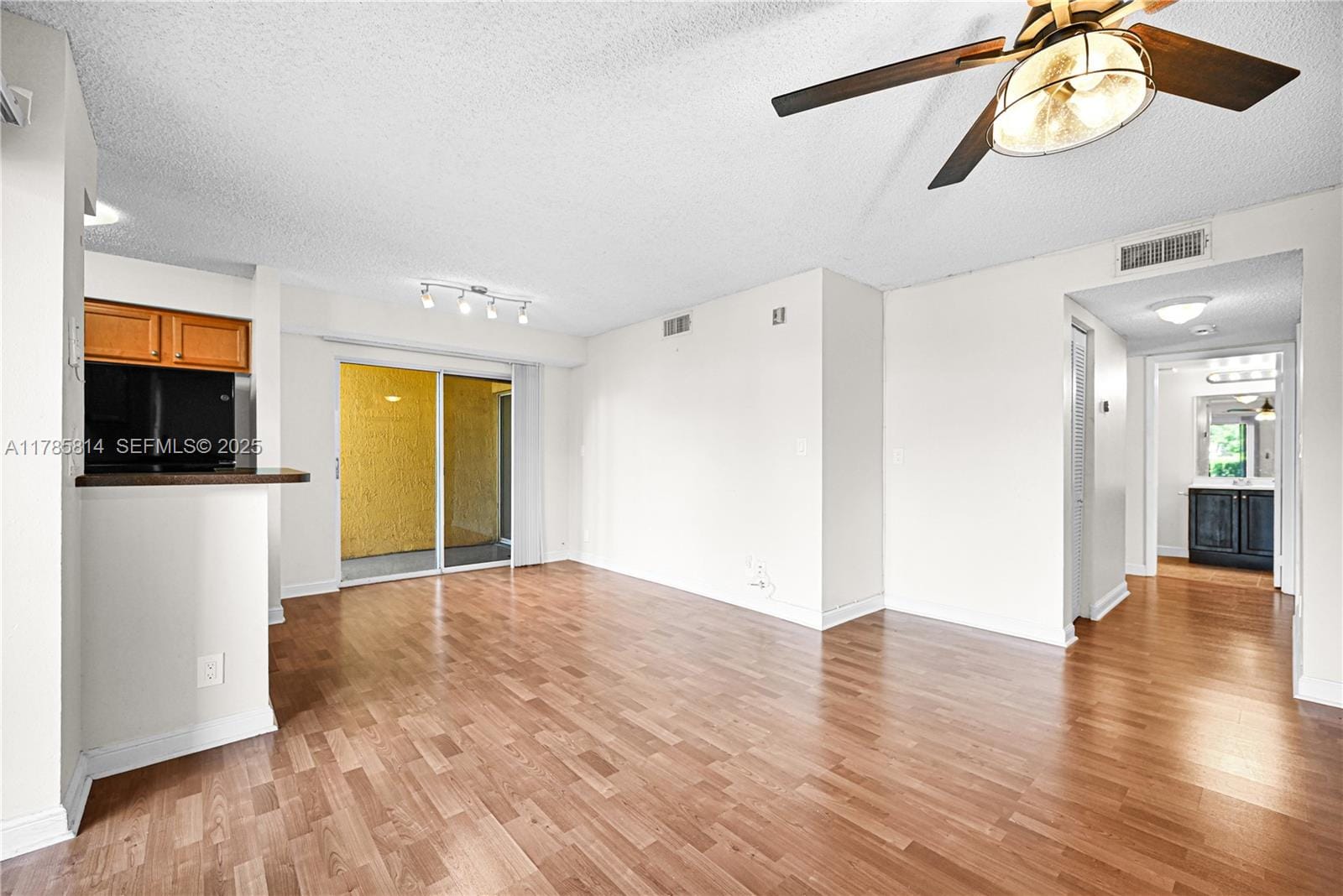 7640 Westwood Drive 404 — photo 2