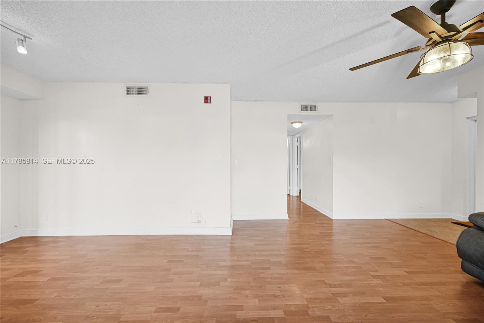 7640 Westwood Drive 404 — photo 3