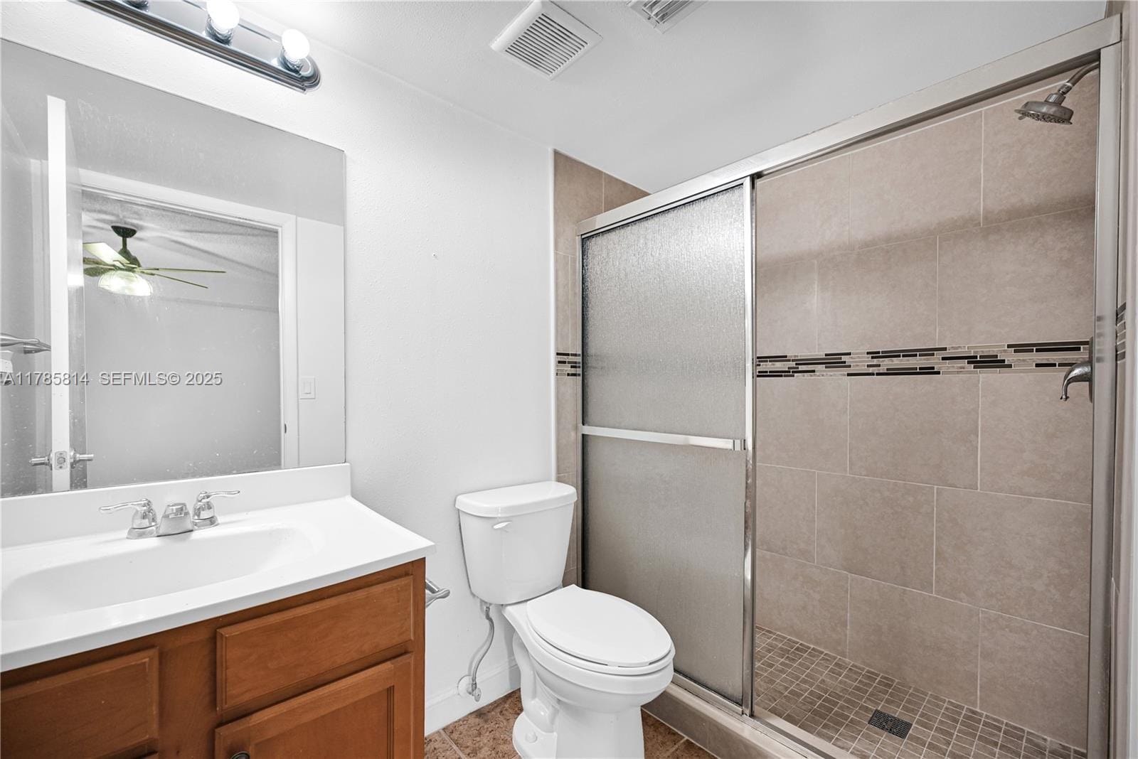 7640 Westwood Drive 404 — photo 8