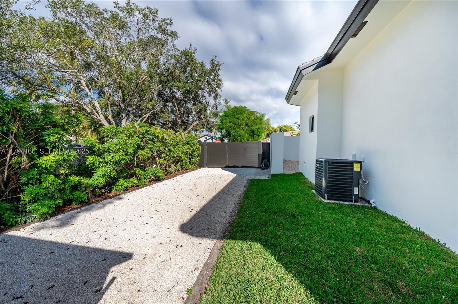 10780 SW 135th Terrace, Miami, FL 33176 photo 23