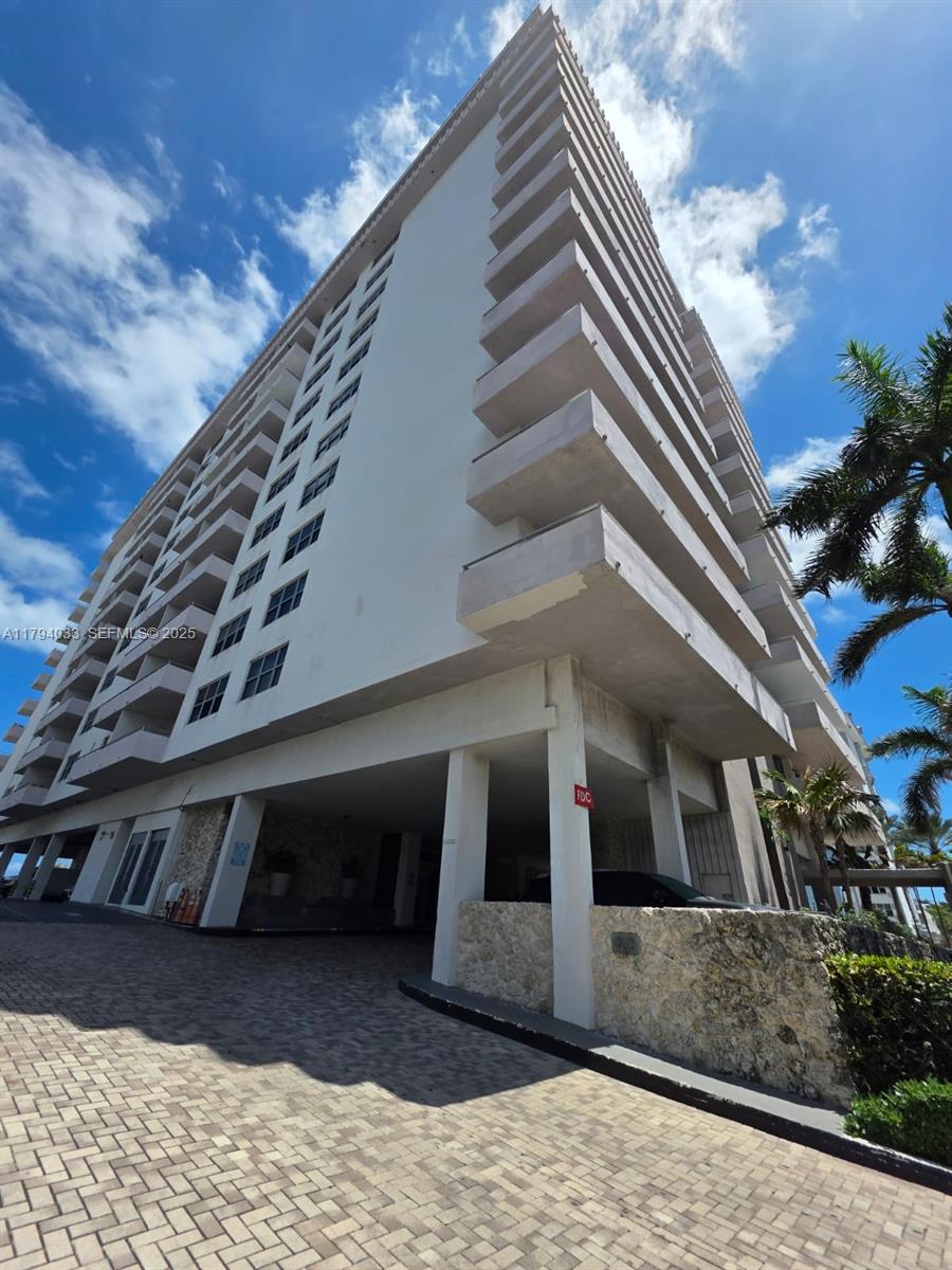 9225 Collins Avenue 1409, Surfside, FL 33154, Surfside