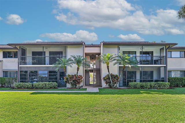15492 Lakes Of Delray Boulevard 205, sold in Witney A And B Condo, Delray Beach, FL