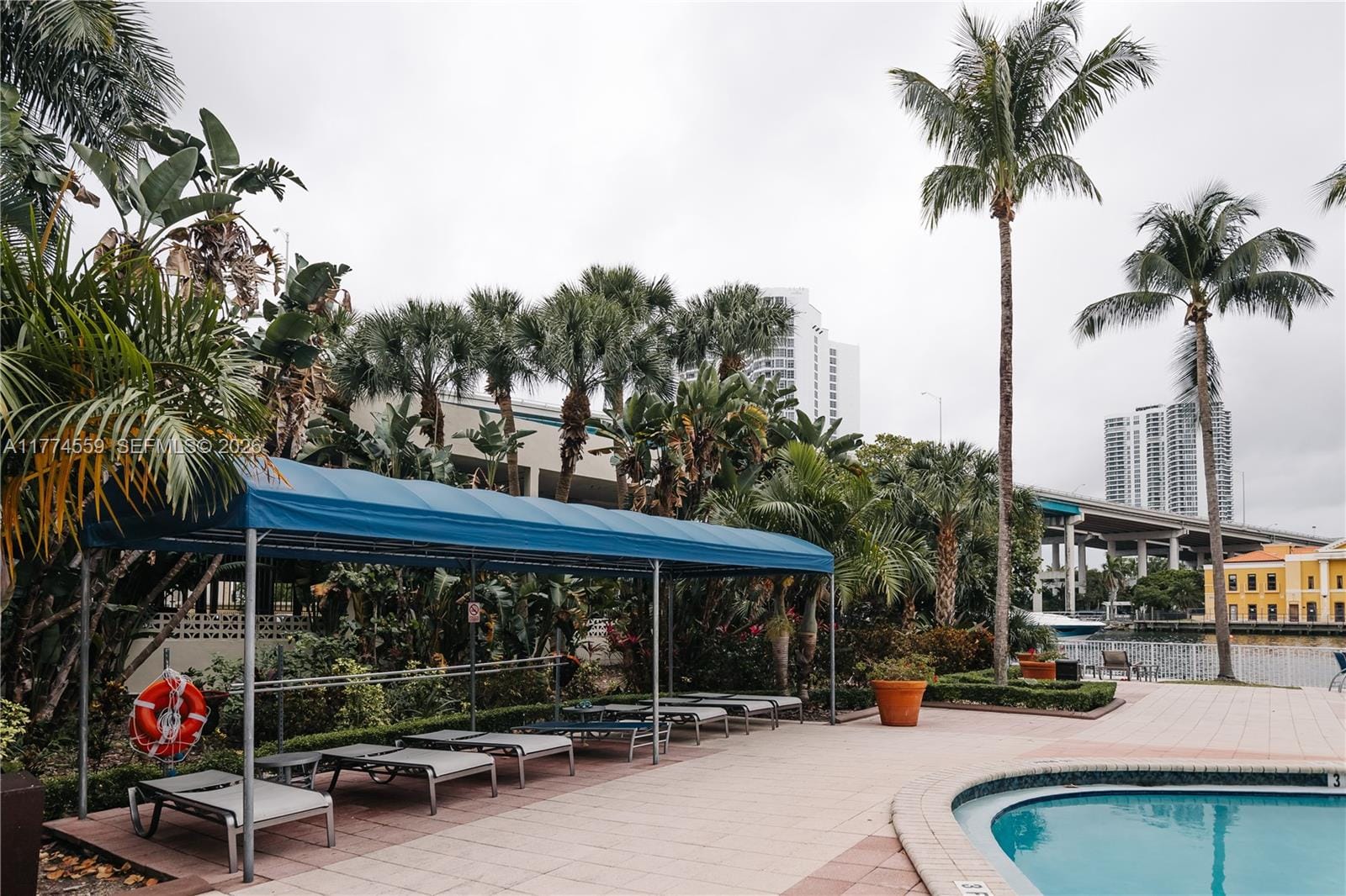 19390 Collins Avenue 1614, Sunny Isles Beach, FL 33160 photo 30