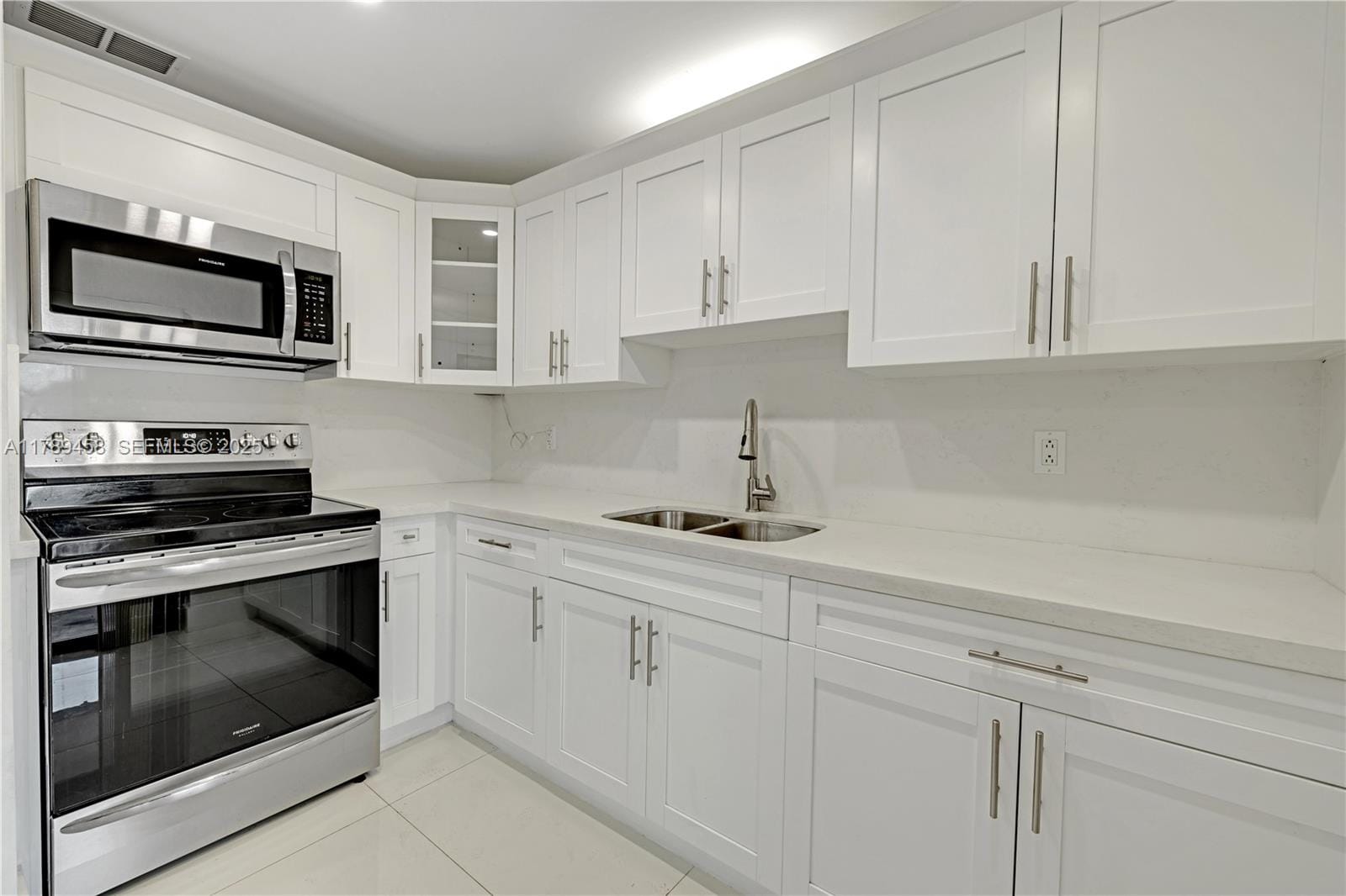 13250 SW 58th Terrace 10-8 — photo 8