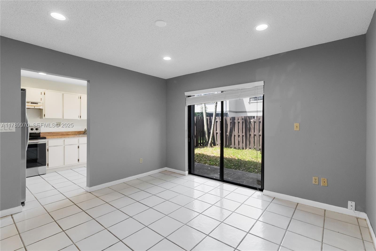 11048 SW 154th Court — photo 5