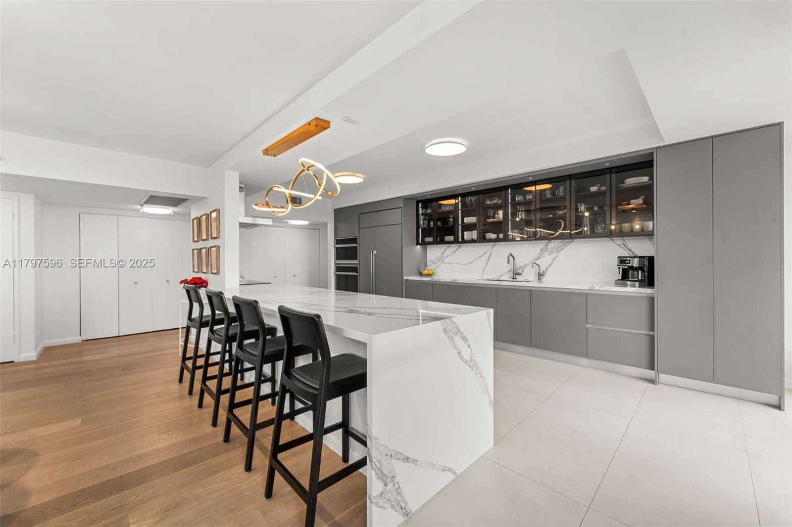 9 Island Avenue 814 — photo 12