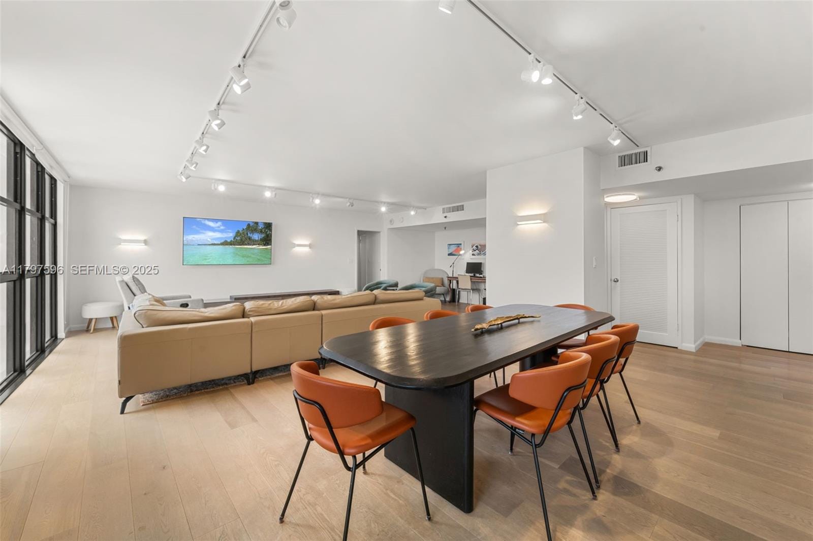 9 Island Avenue 814 — photo 7
