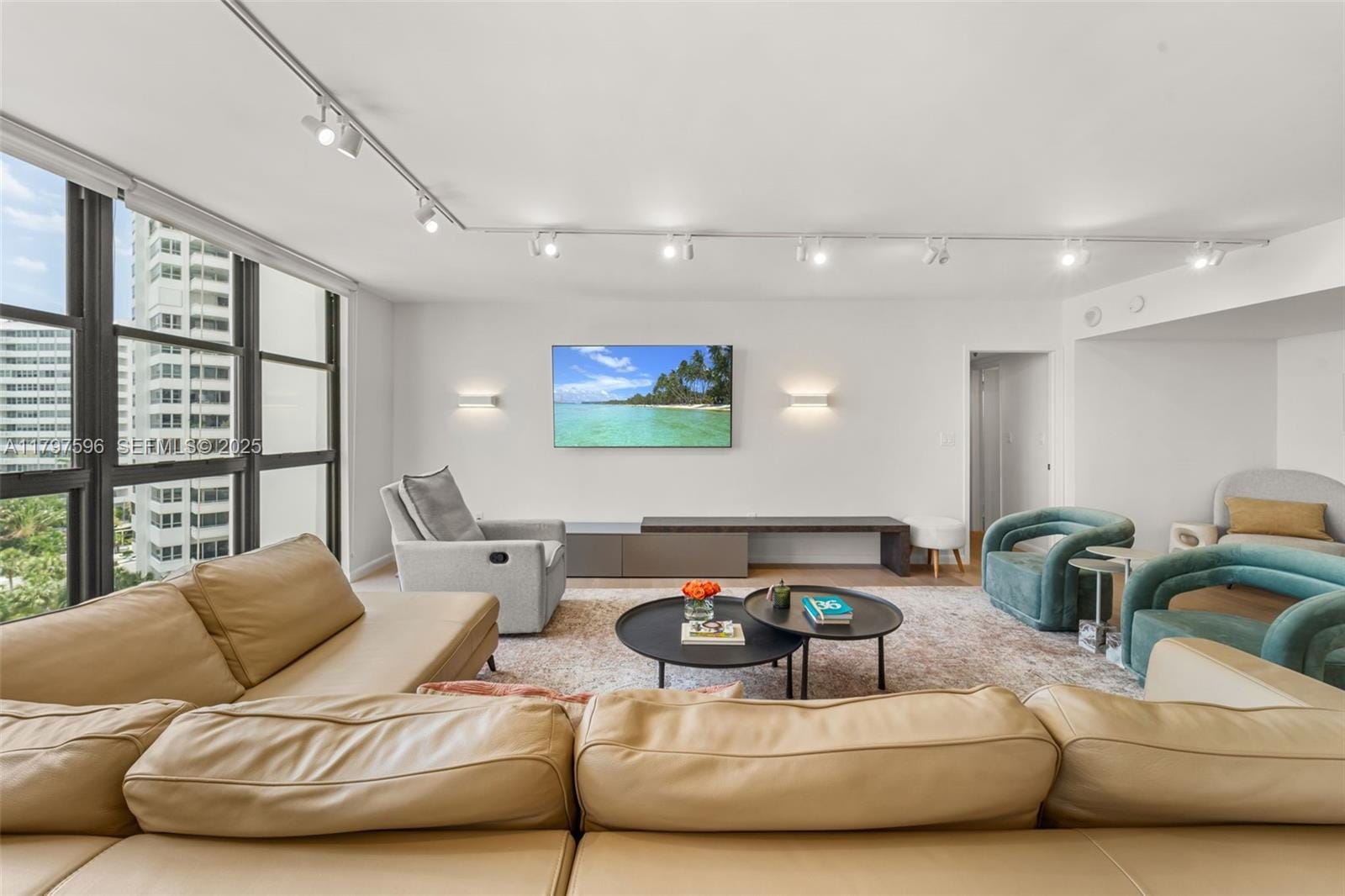 9 Island Avenue 814 — photo 8