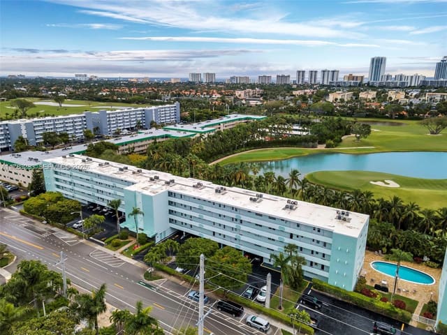 700 NE 14th Avenue 506, sold in Fairways North Co Op, Hallandale Beach, FL