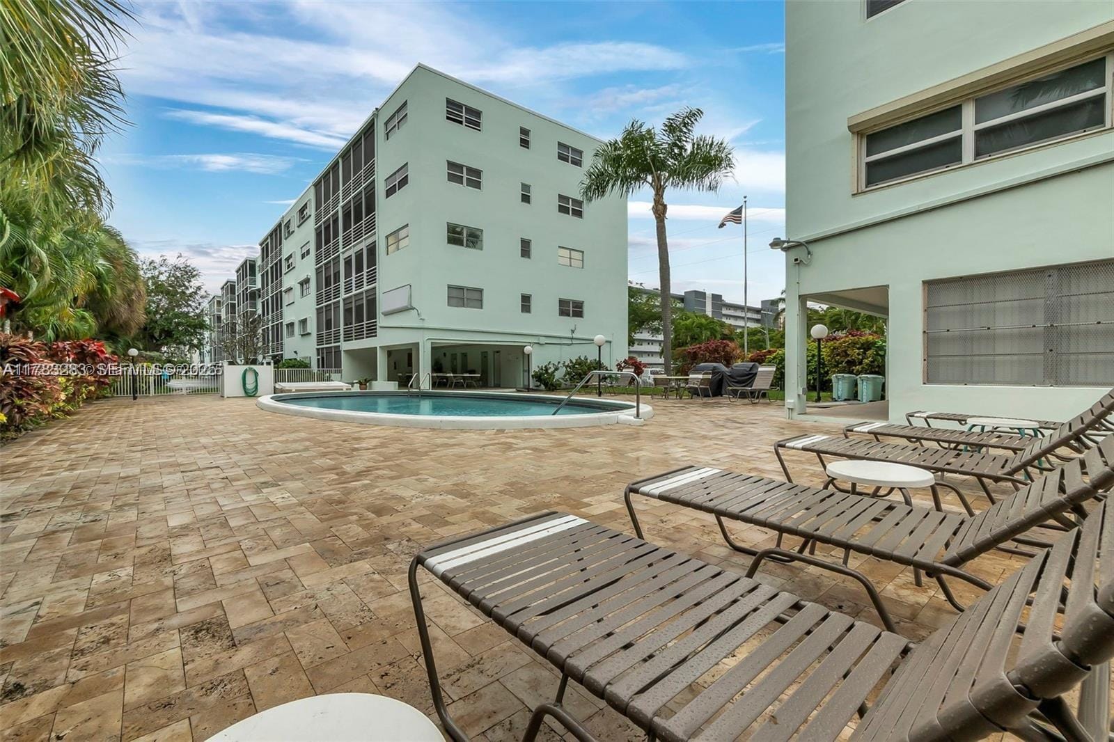 700 NE 14th Avenue 506, Hallandale Beach, FL 33009 photo 6