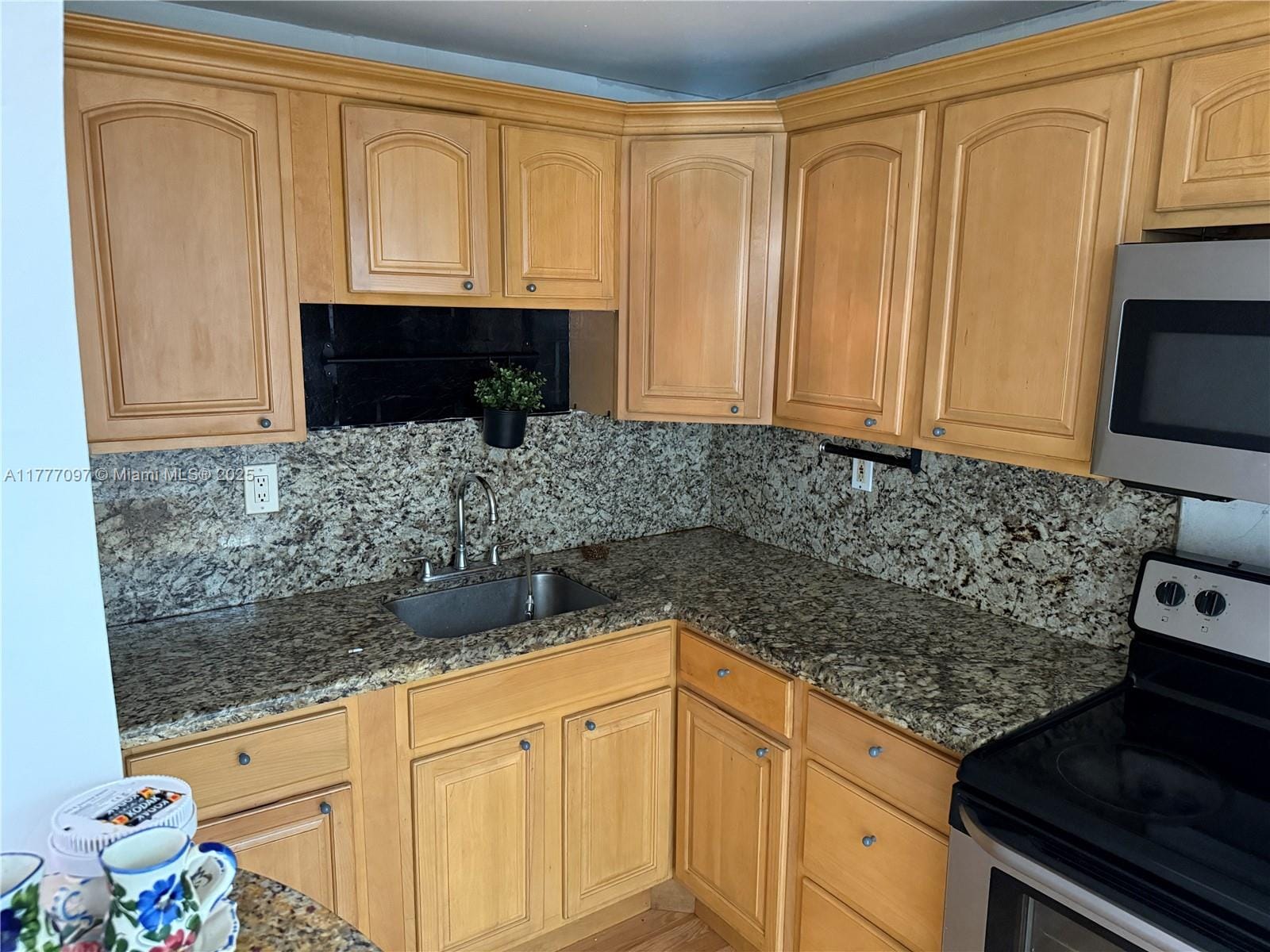 495 NW 72nd Avenue 305 — photo 10