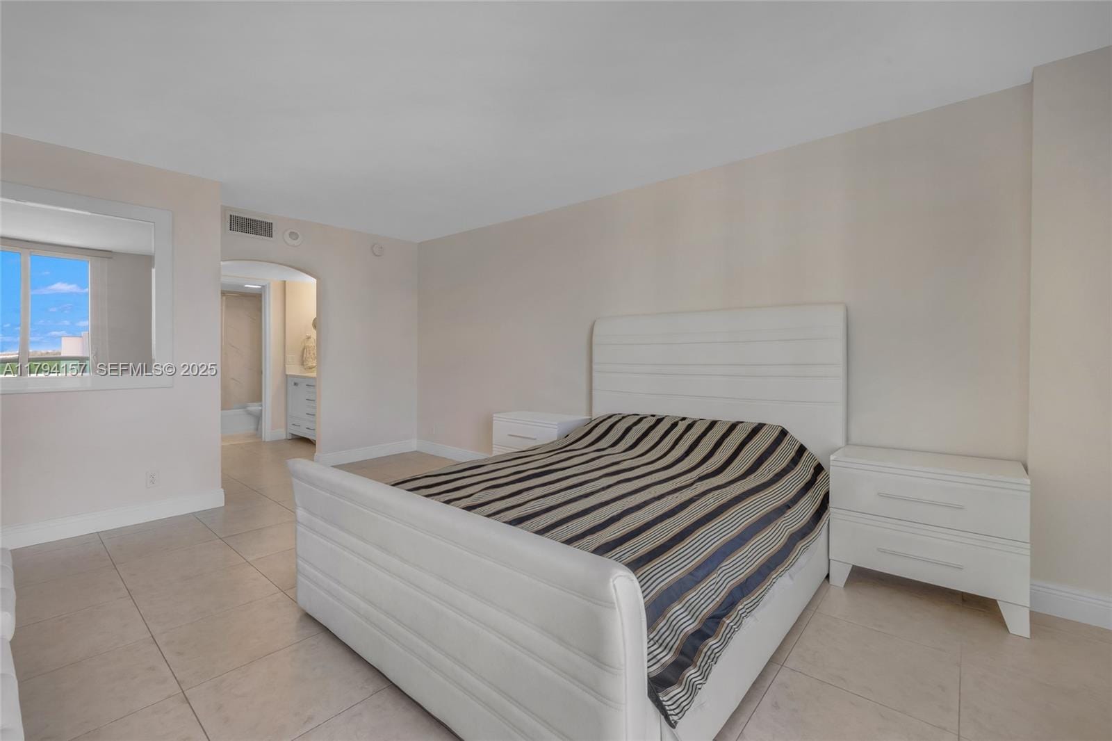 100 Bayview Drive 1403, Sunny Isles Beach, FL 33160 photo 16