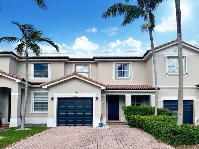 1074 NE 41st Place, Homestead, FL 33033