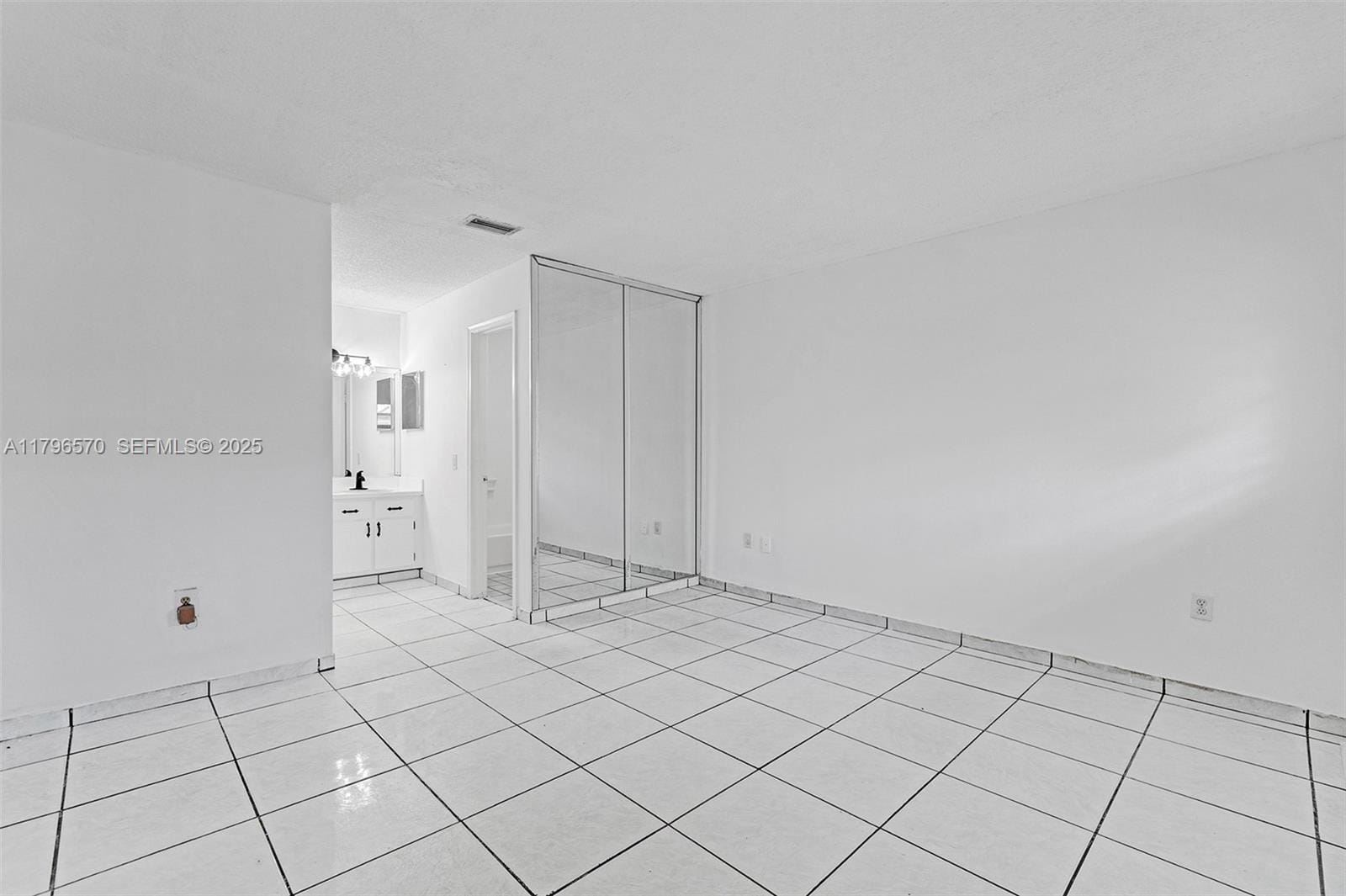 6215 W 24th Avenue 203-7, Hialeah, FL 33016 photo 13