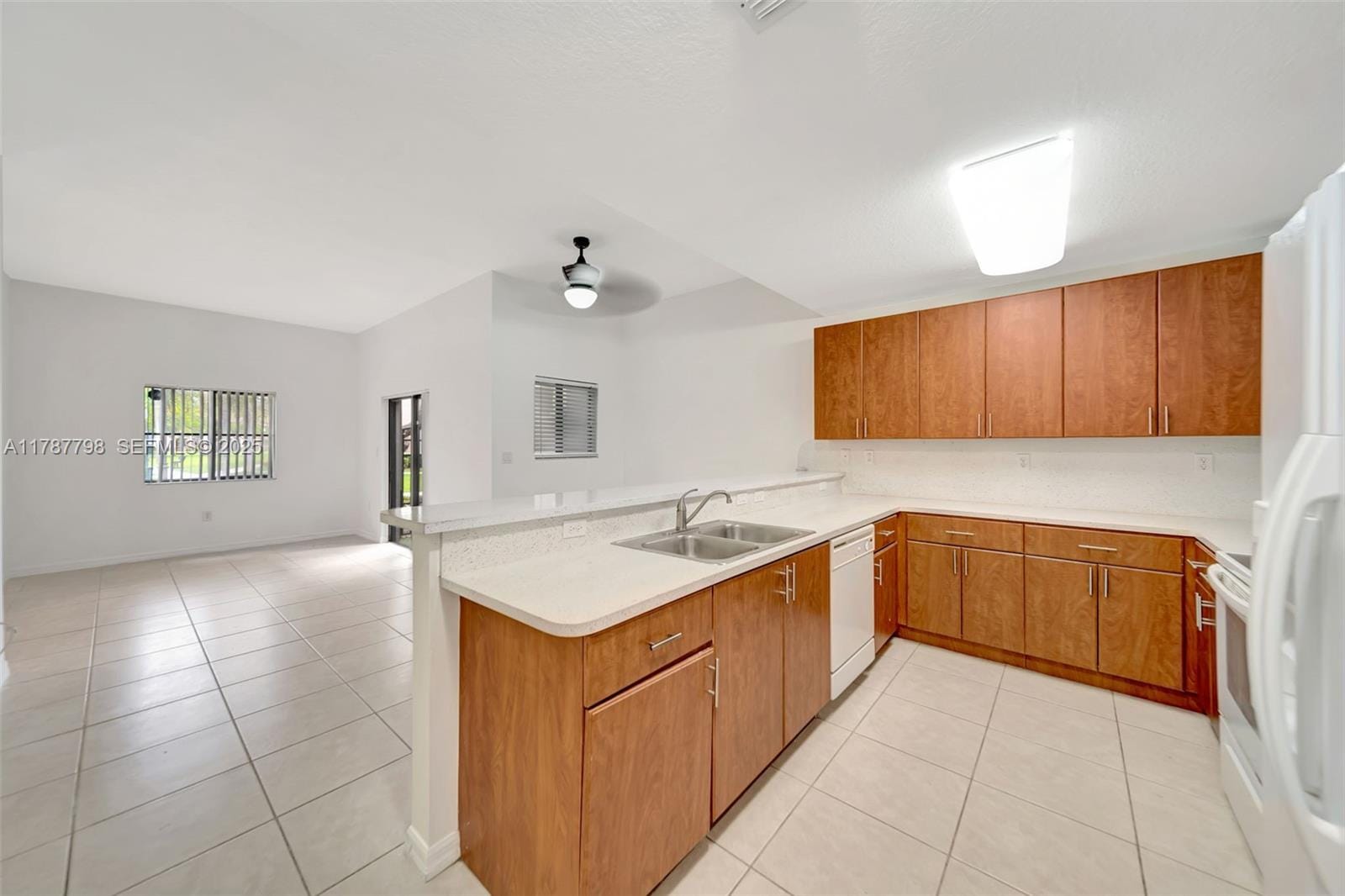 22911 SW 88th Place 4-21, Cutler Bay, FL 33190 photo 3