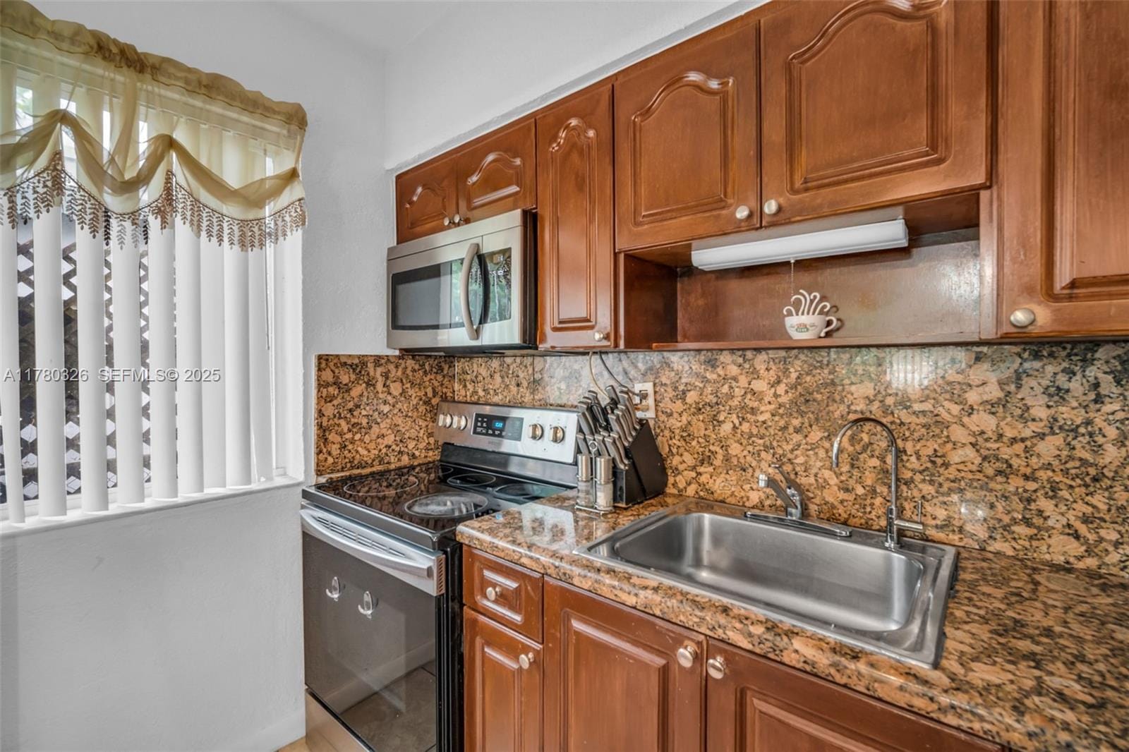 11425 NW 18th Avenue, Miami, FL 33167 photo 10