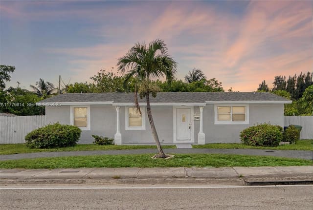 1402 NW 19th Street, Fort Lauderdale, FL 33311