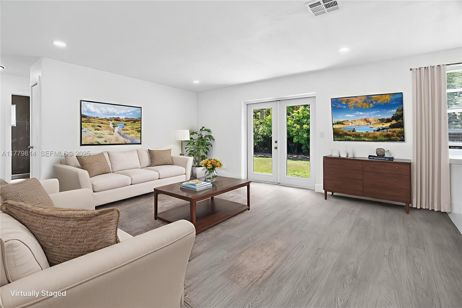 1402 NW 19th Street, Fort Lauderdale, FL 33311 photo 2