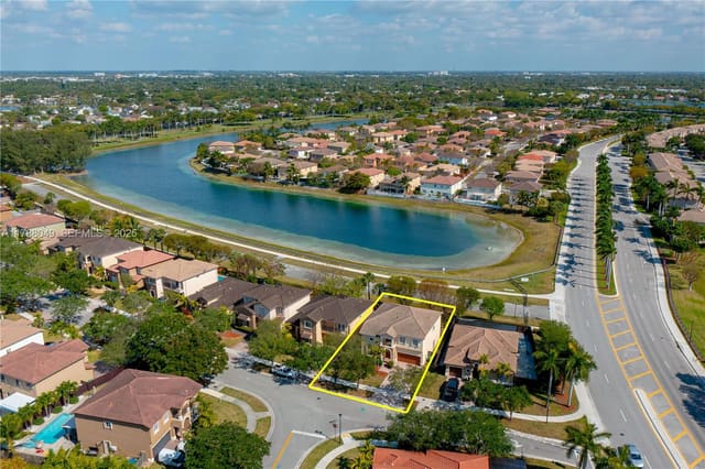 9369 SW 224th Terrace, Cutler Bay, FL 33190