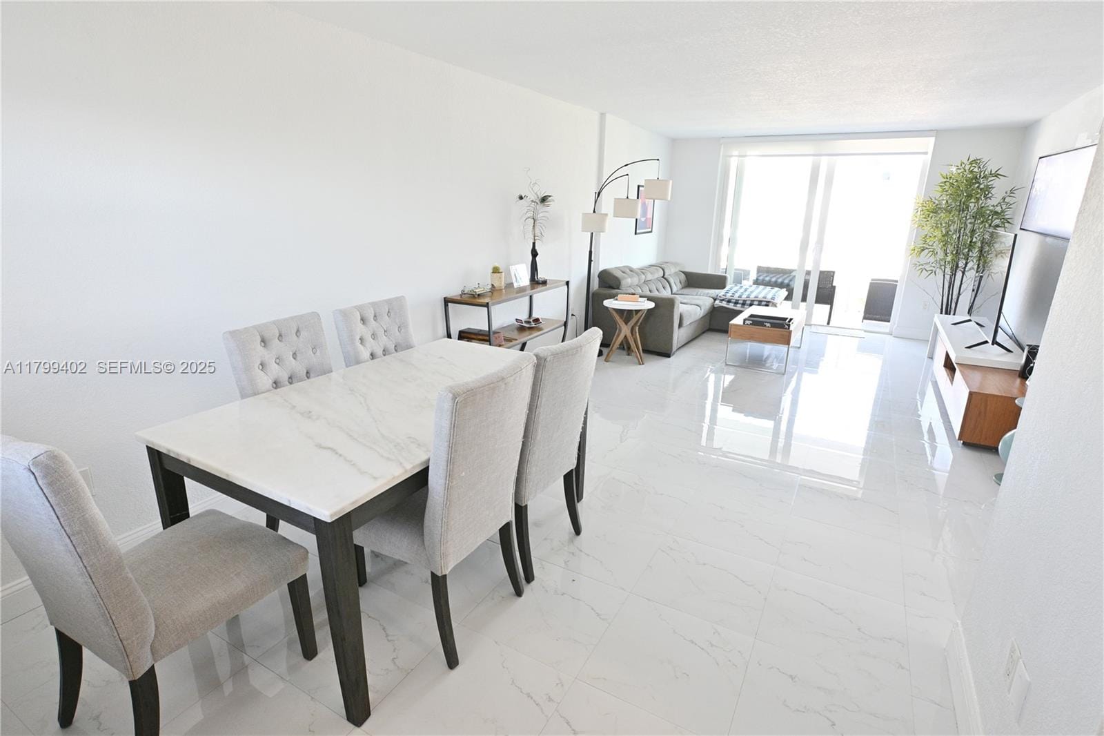 947 Lenox Avenue 504, Miami Beach, FL 33139 photo 2