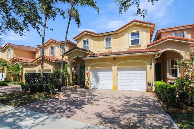 12161 SW 123rd Place, Miami, FL 33186