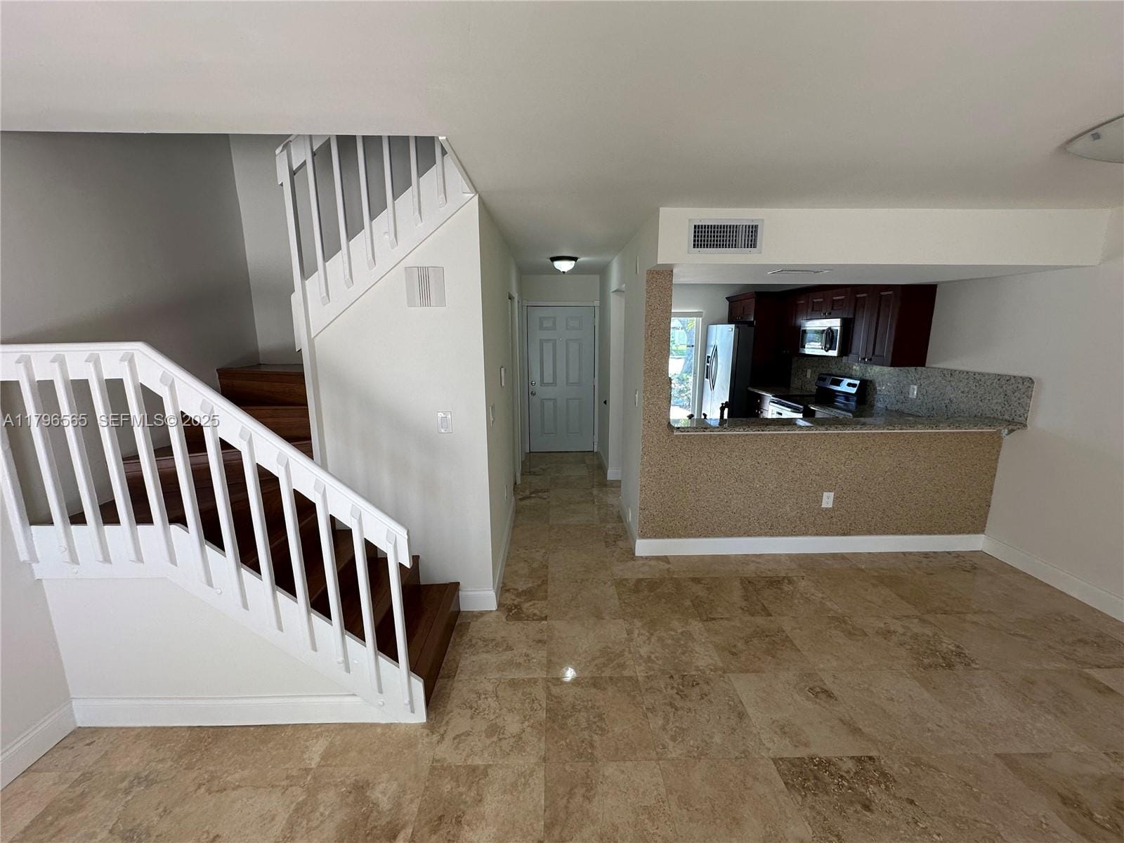 878 Crystal Lake Drive — photo 5