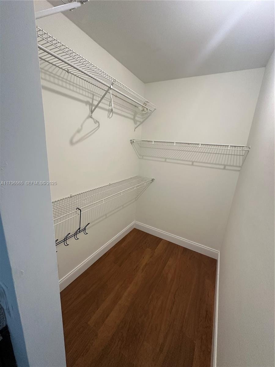 878 Crystal Lake Drive — photo 8