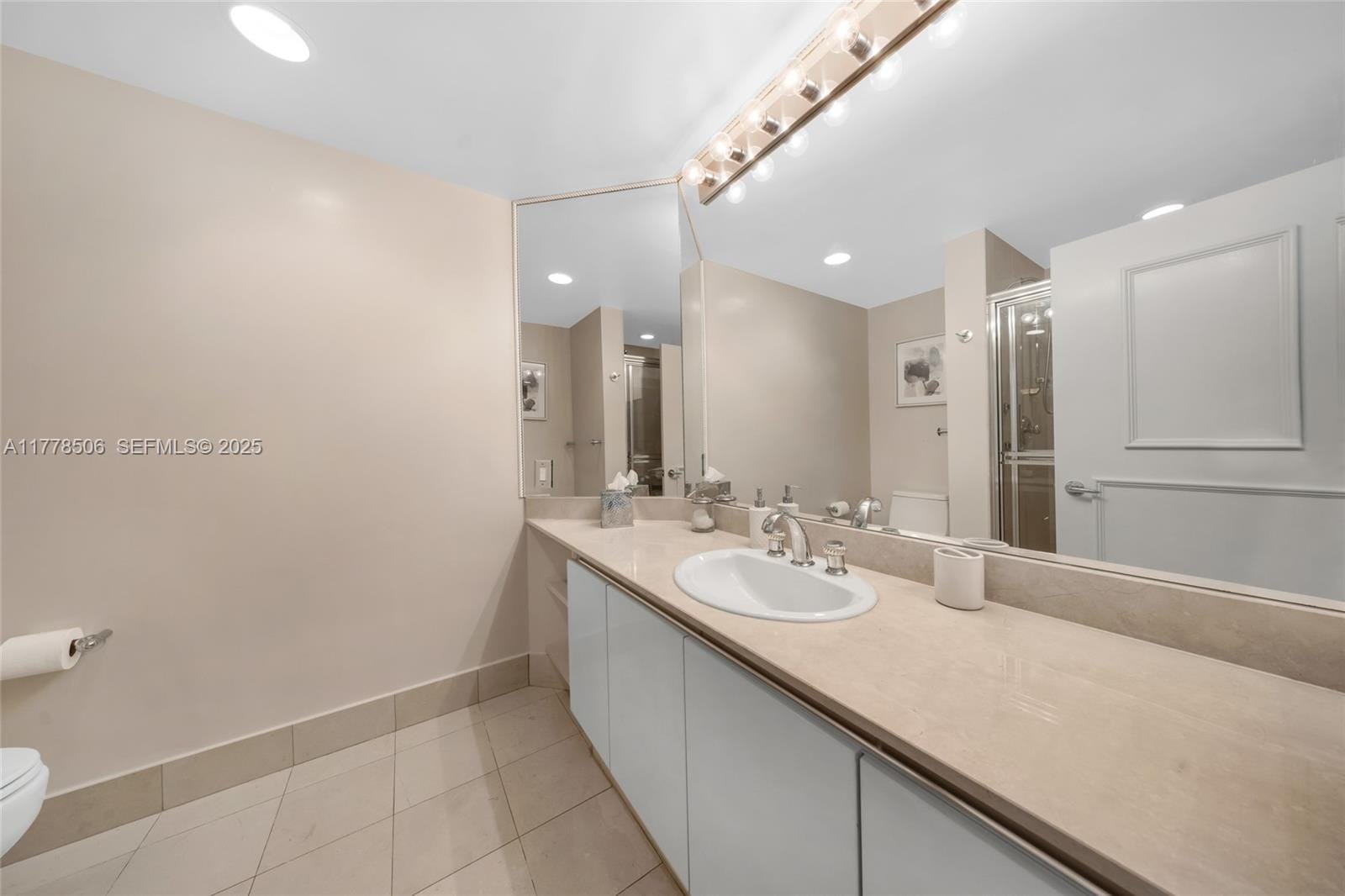 21150 Point Place 2106, Aventura, FL 33180 photo 17