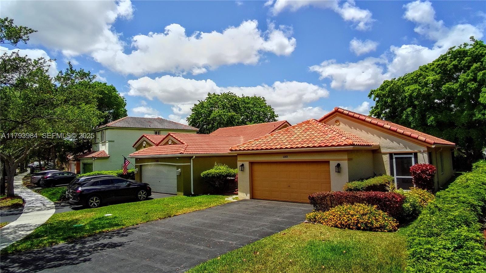 1583 Presidio Drive, Weston, FL 33327