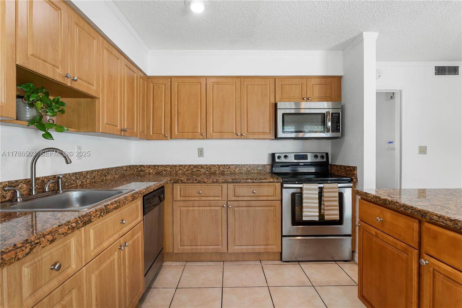 8306 SW 81st Terrace, Miami, FL 33143 photo 11