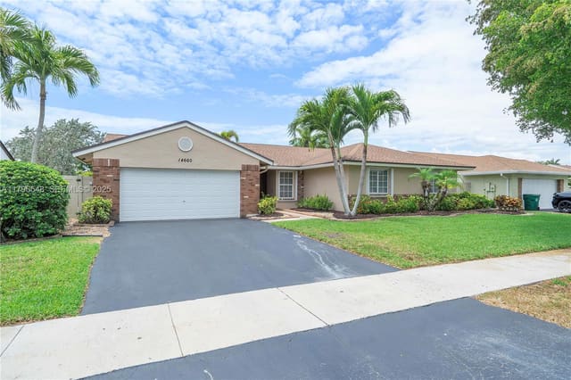 14660 Highland Springs Court, Davie, FL 33325
