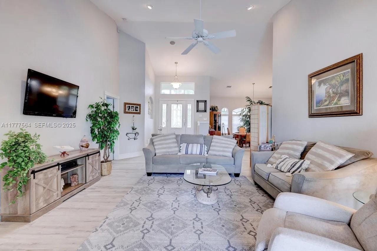 516 SW South Carolina Drive — photo 3