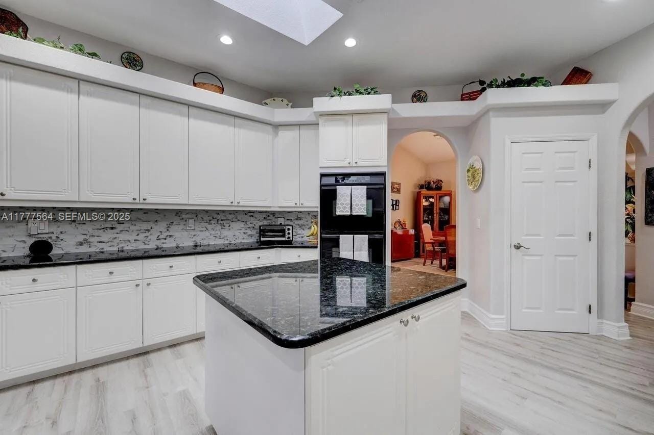516 SW South Carolina Drive — photo 6