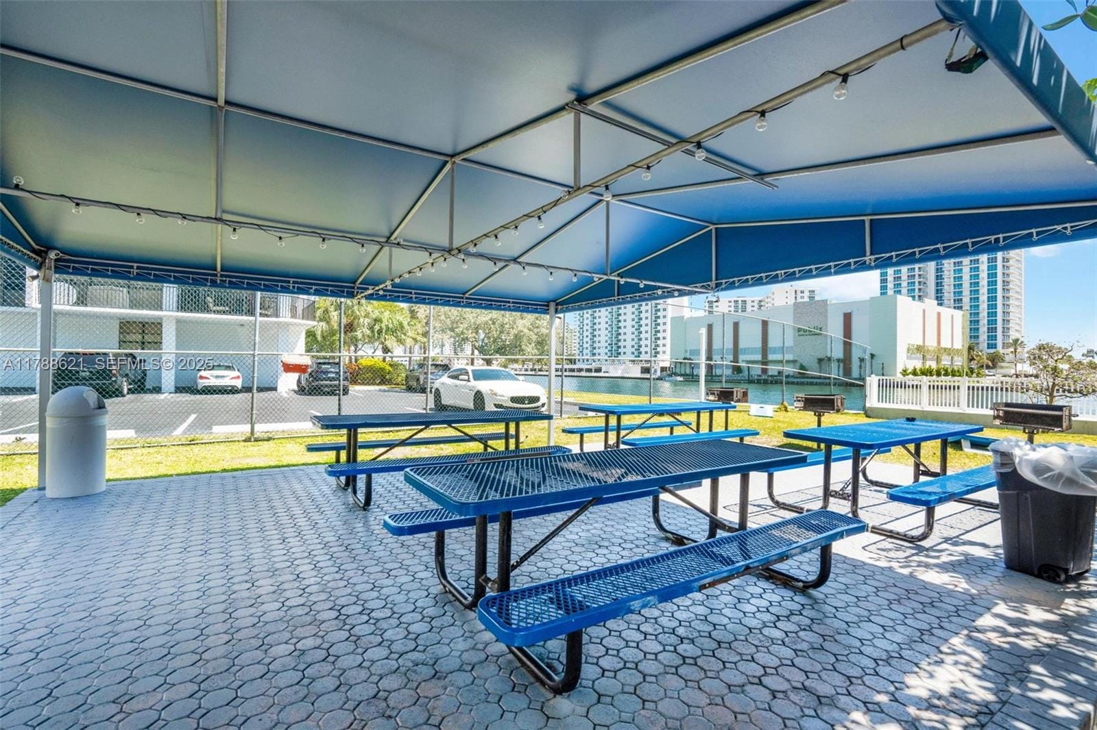 600 Parkview Drive 422(+DEN), Hallandale Beach, FL 33009 photo 15