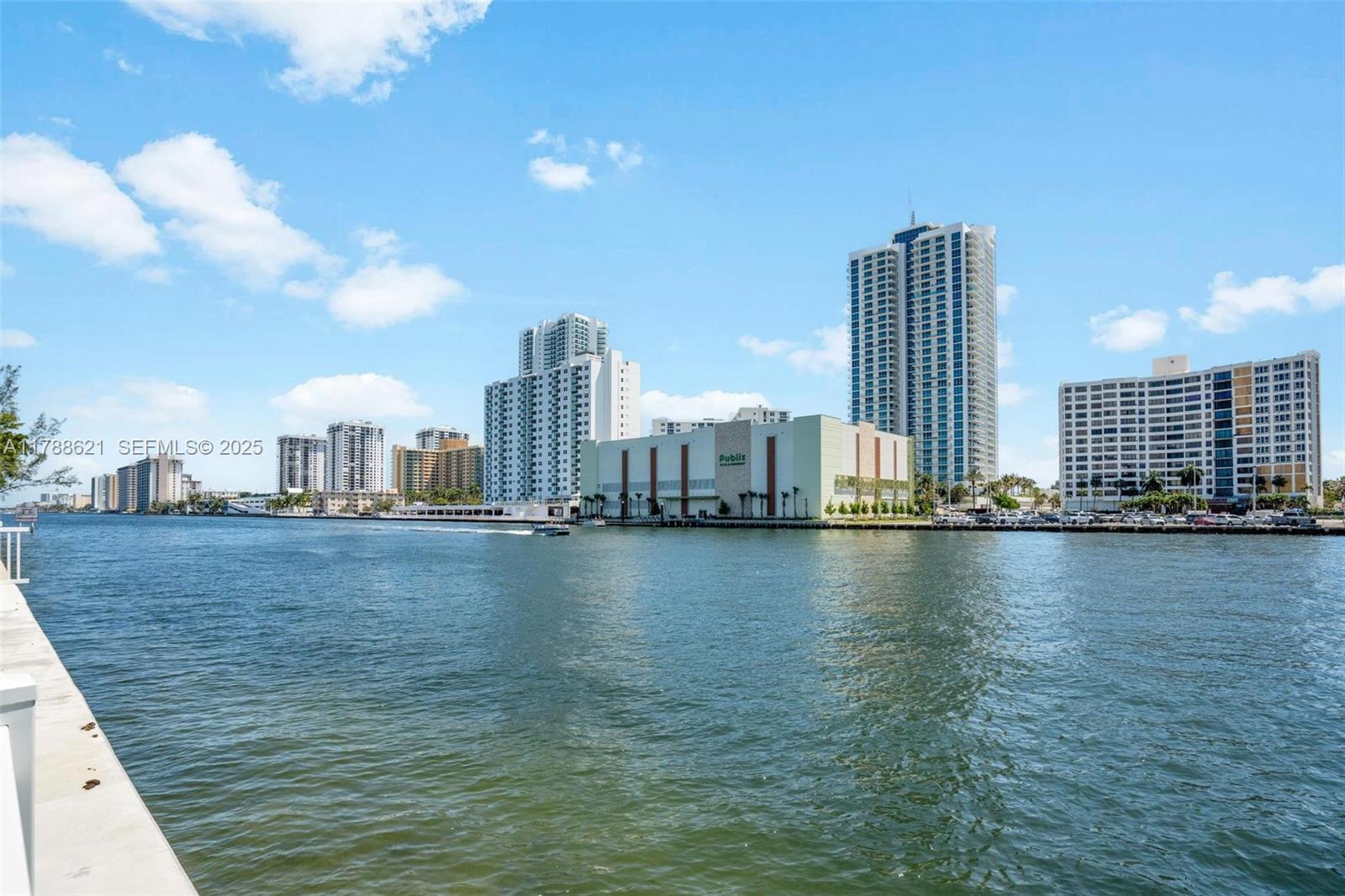 600 Parkview Drive 422(+DEN), Hallandale Beach, FL 33009, Hallandale Beach