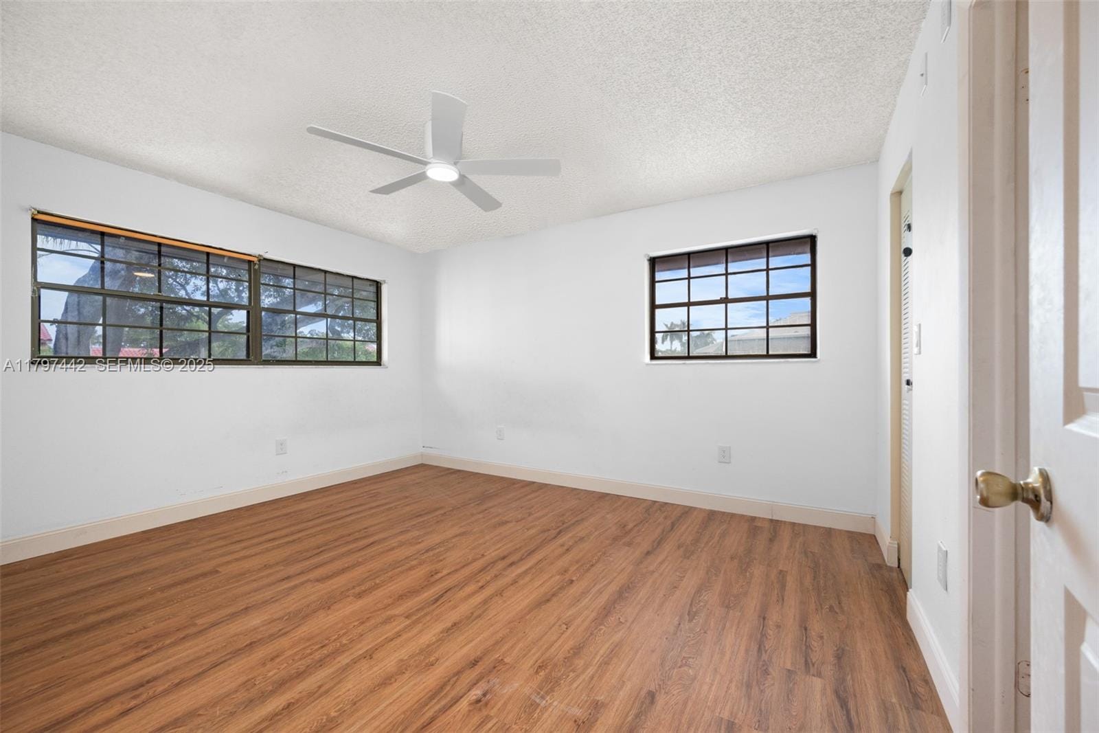 933 NE 199th Street 207, Miami, FL 33179 photo 13