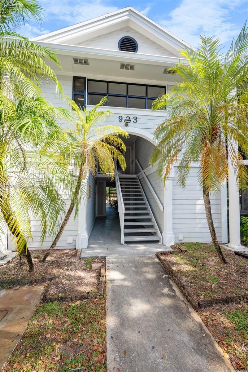 933 NE 199th Street 207 — photo 3