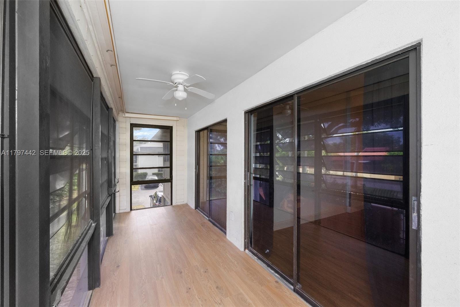 933 NE 199th Street 207, Miami, FL 33179 photo 22
