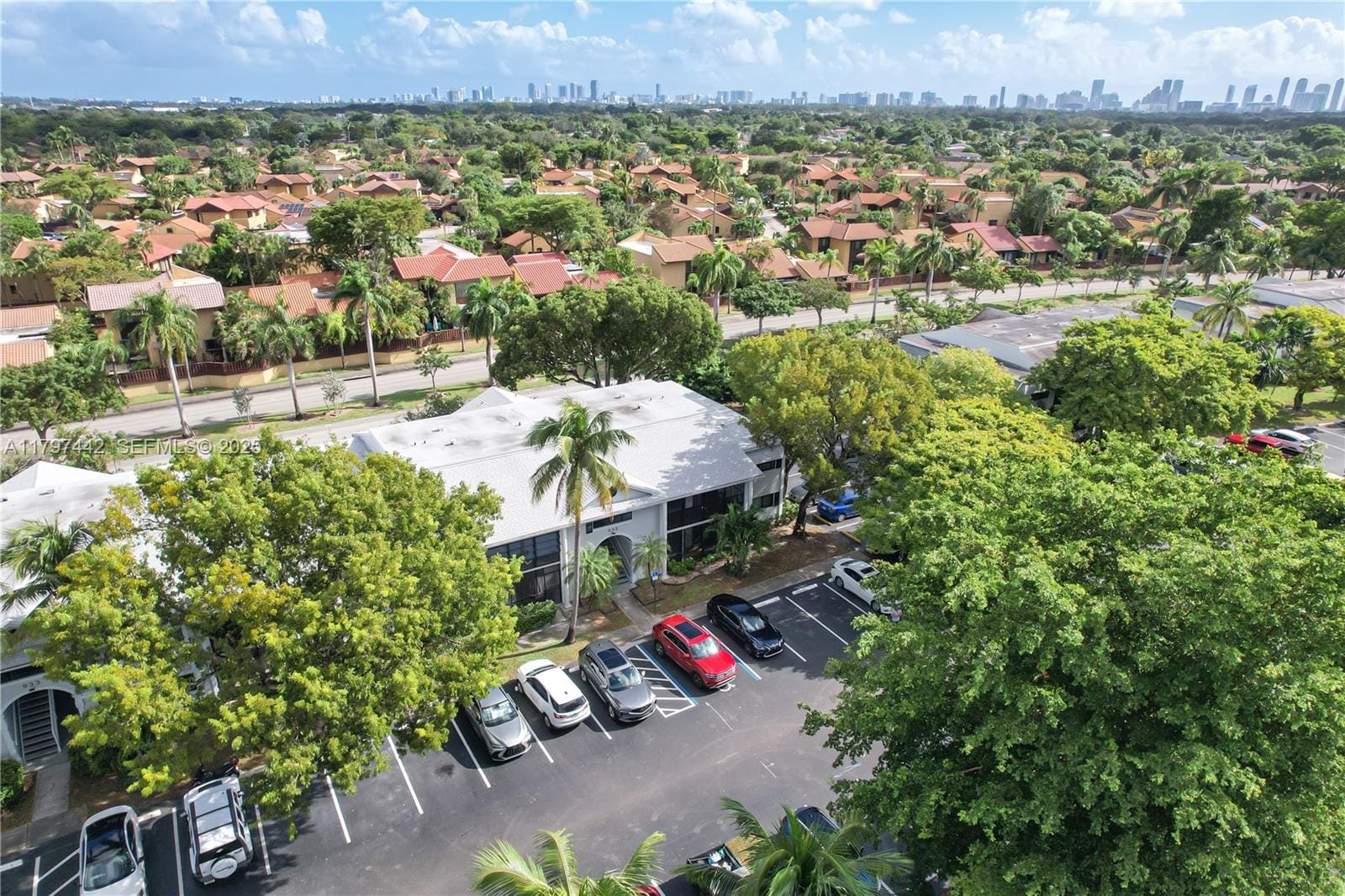 933 NE 199th Street 207, Miami, FL 33179 photo 29