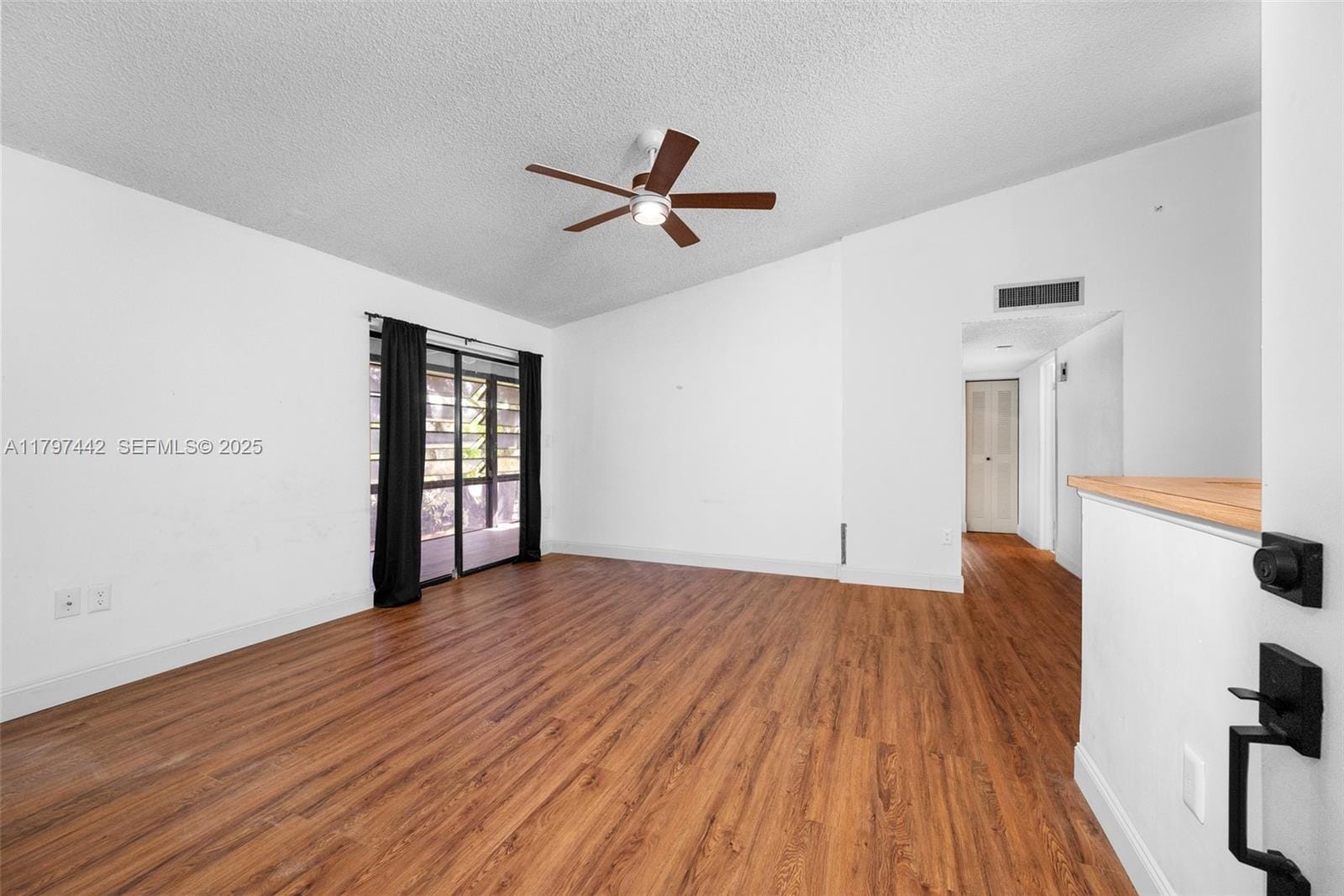 933 NE 199th Street 207 — photo 5