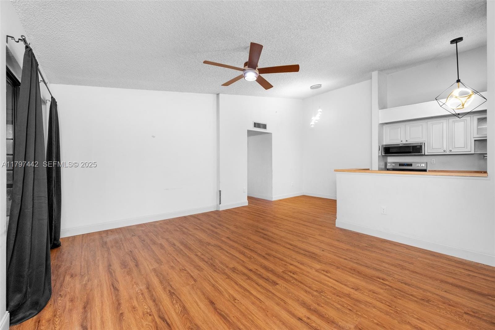 933 NE 199th Street 207 — photo 7