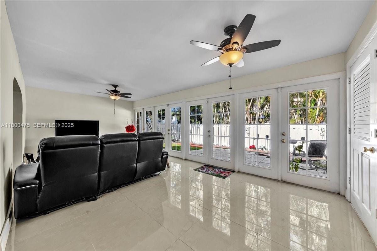 1060 SW 111th Way, Davie, FL 33324 photo 12