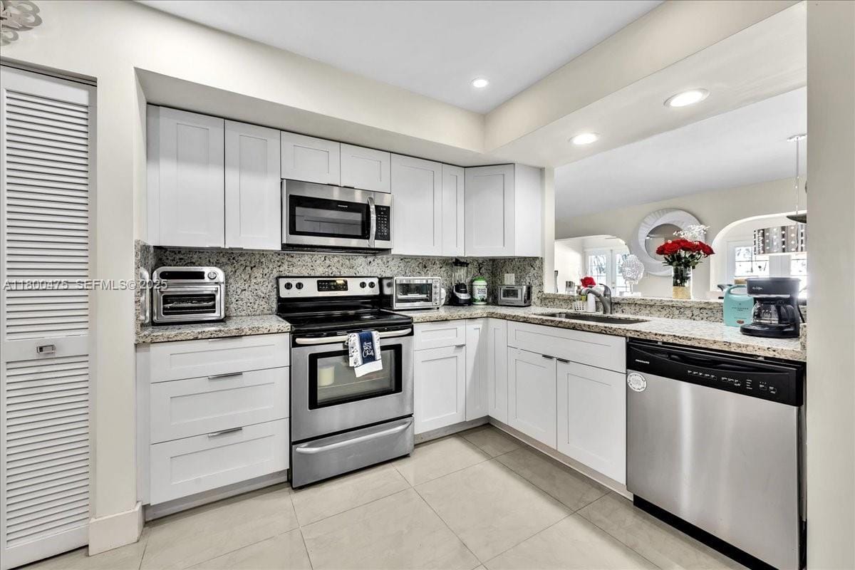 1060 SW 111th Way, Davie, FL 33324 photo 20