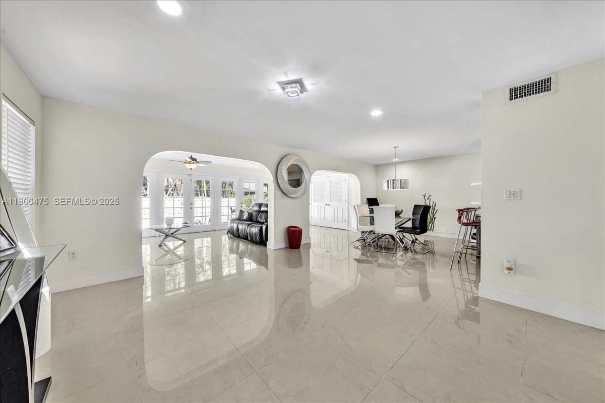 1060 SW 111th Way, Davie, FL 33324 photo 3
