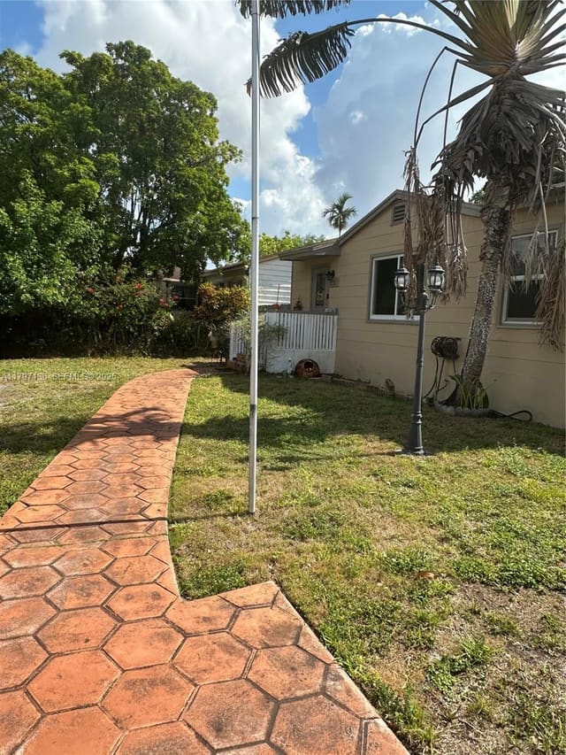 201 Ludlam Drive, Miami Springs, FL 33166