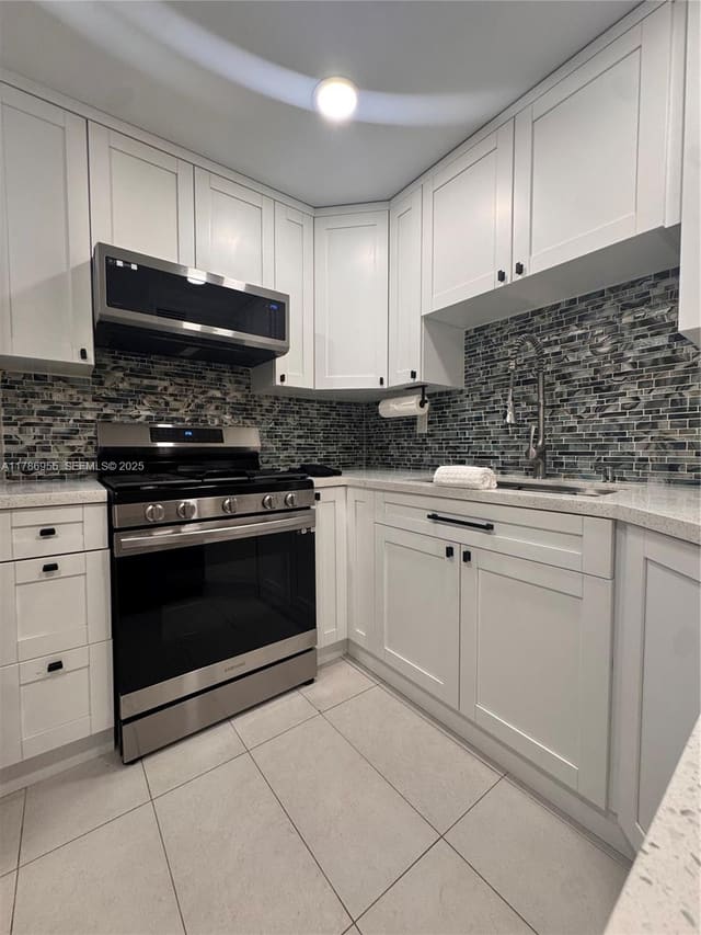 6405 SW 116 Place E, Miami, FL 33173