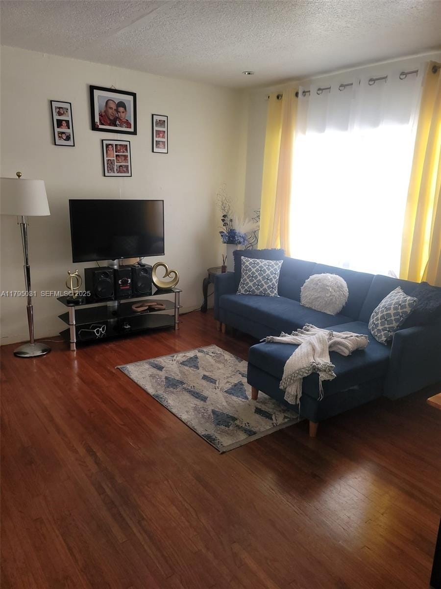 360 W 53rd Terrace, Hialeah, FL 33012 photo 2