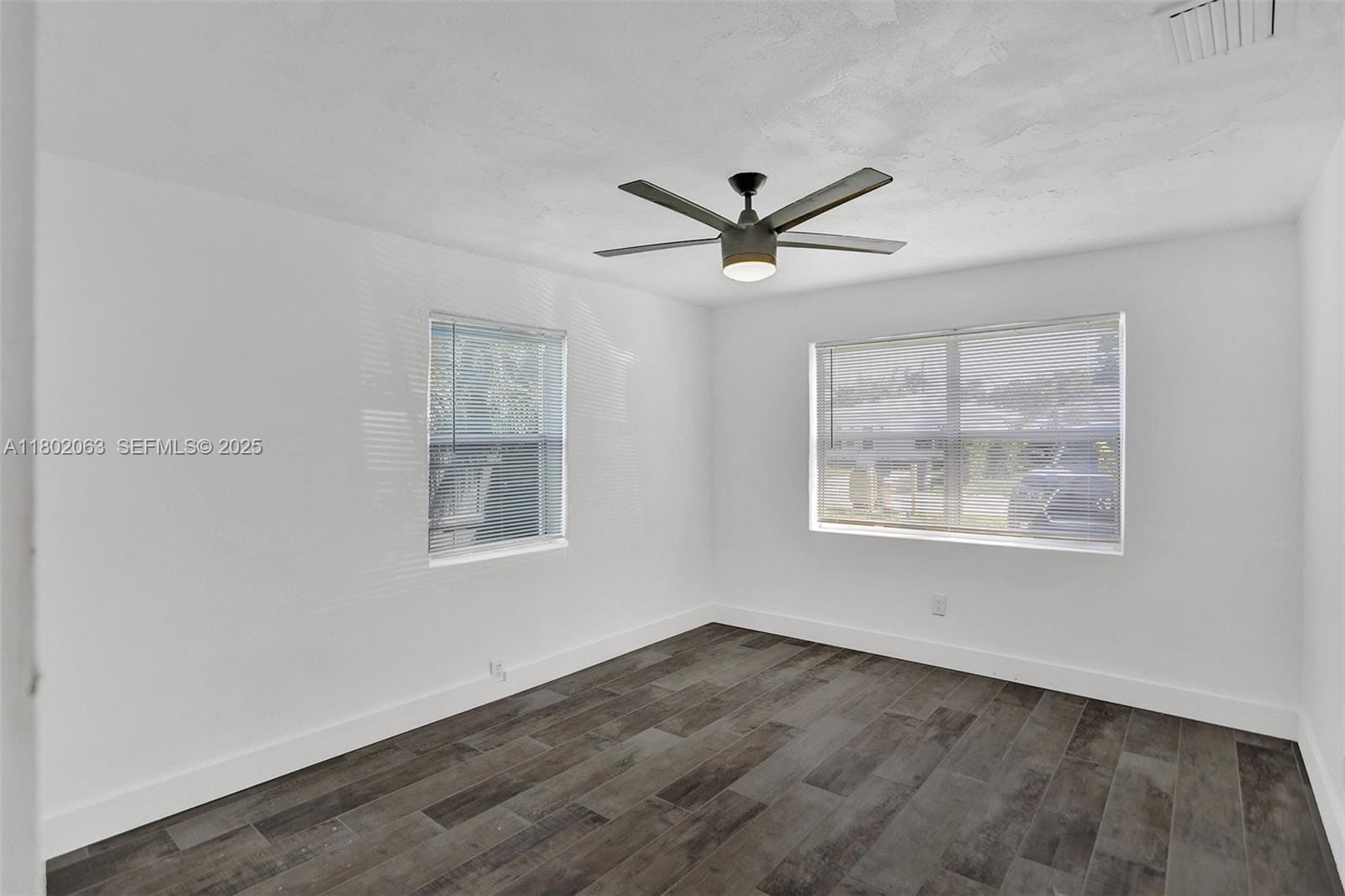 242 SW 9th Street — photo 12