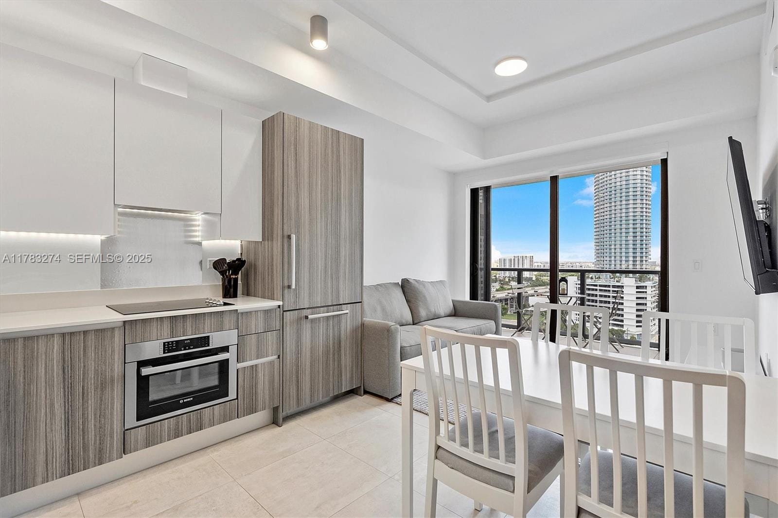 239 SW 9th Street 1704, Miami, FL 33130