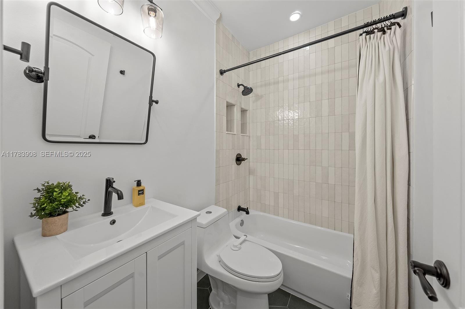 146 NE 47th Street, Miami, FL 33137 photo 13